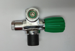 Left-sided valve 232 bar for sidemount with cap - O2 clean