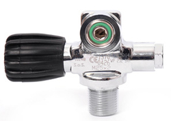 Right-sided valve 232 bar for sidemount with cap