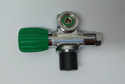 Right-sided valve 232 bar for sidemount with cap O2 clean